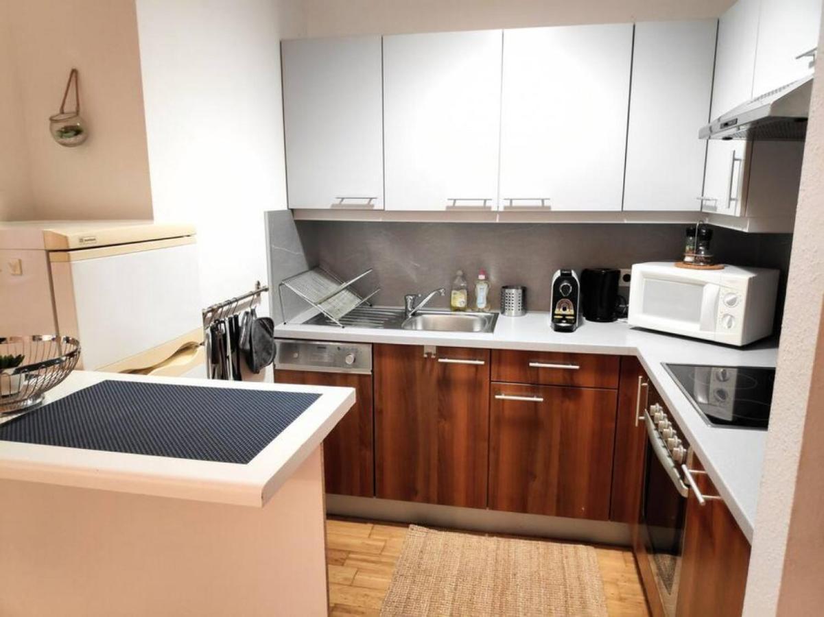 Nd Exquisites Wundervolles Ruhiges Terrassenapartment Mit Garage Viena Exterior foto